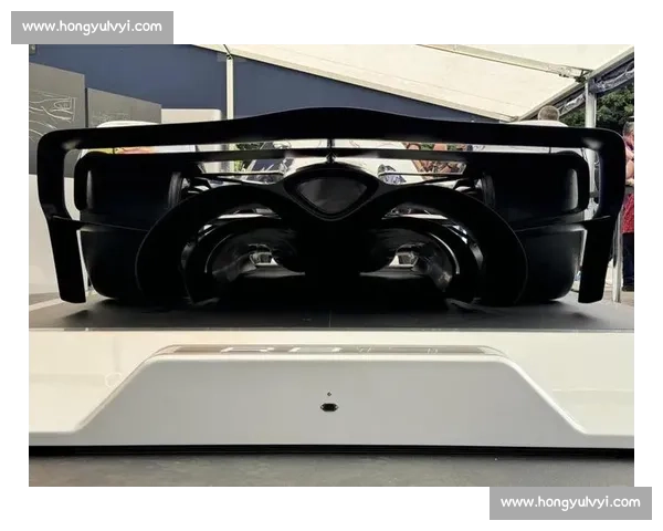 改装界又出神作！这辆XX品牌赛车，被玩出了新高度